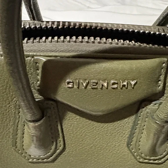 Givenchy Olive Antigona - Picture 2 of 12